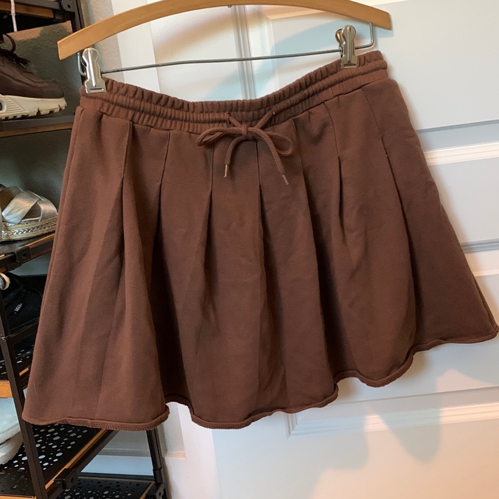 Brown pleated Forever 21 skirt